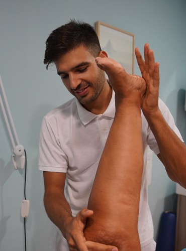 sports injury therapy